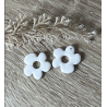 Pampilles interchangeables " Nuafleur" Blanche paillettes doré  20 mm .