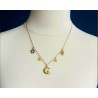 Pendentif 5 breloques .